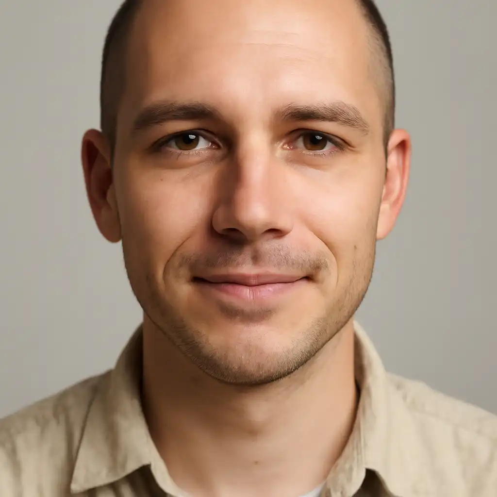 Gustav Holm